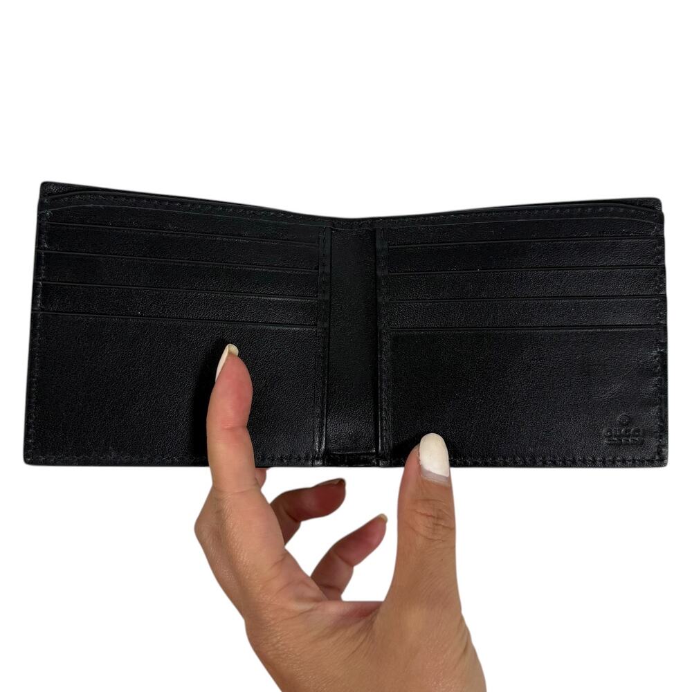 Gucci Gold Logo Leather Bi-fold Wallet Black Men 547585 - Picture 6 of 10